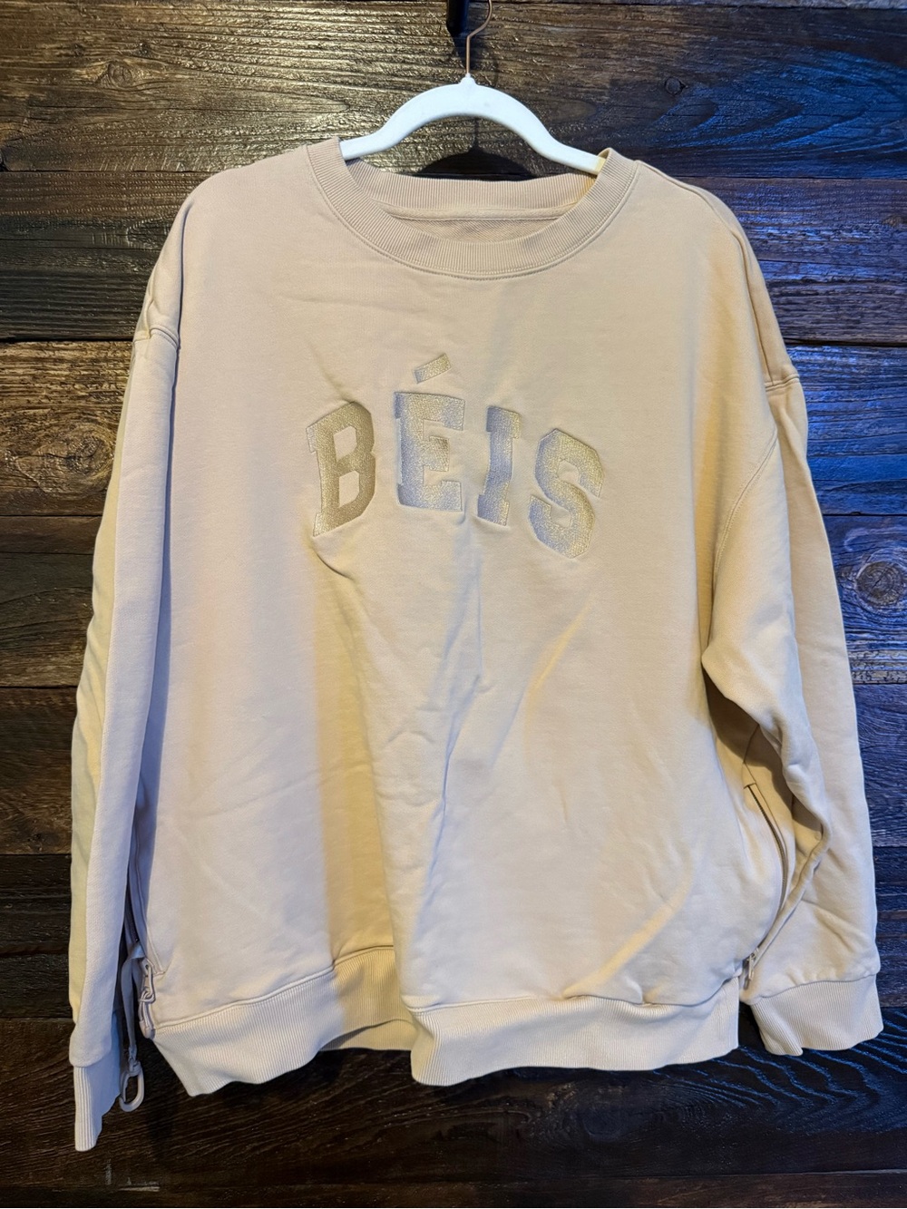 Women’s Beis “The Sweatshirt” in Beige